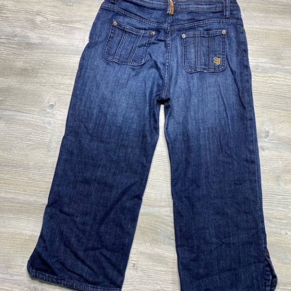 St. John Sport Denim Capris - Picture 8 of 10